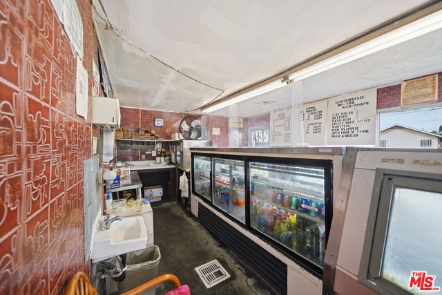 1021 W 101st Street, Los Angeles, CA 90044