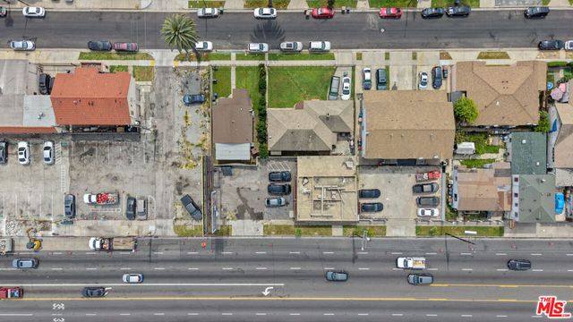 1021 W 101st Street, Los Angeles, CA 90044