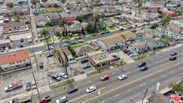 1021 W 101st Street, Los Angeles, CA 90044