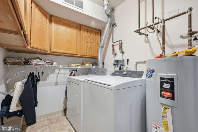 326 TALL MEADOW LN, Yardley, PA 19067
