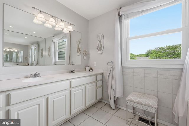 326 TALL MEADOW LN, Yardley, PA 19067
