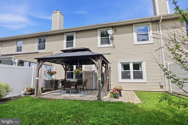 326 TALL MEADOW LN, Yardley, PA 19067