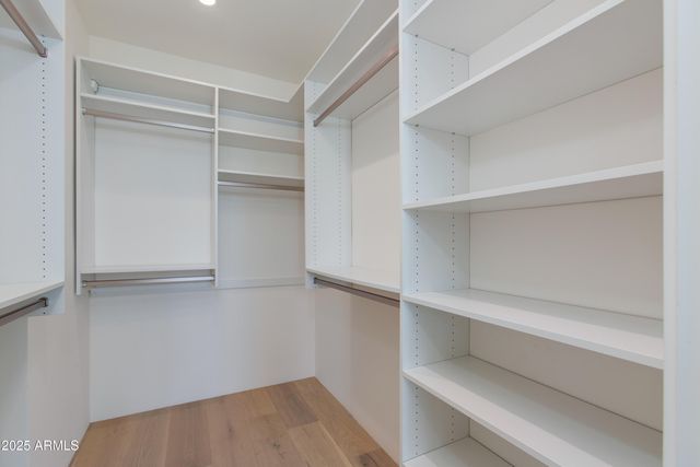 4002 E AVALON Drive, Phoenix, AZ 85018