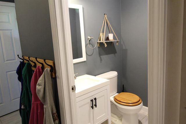 387 St. Albans Road, Swanton, VT 05488