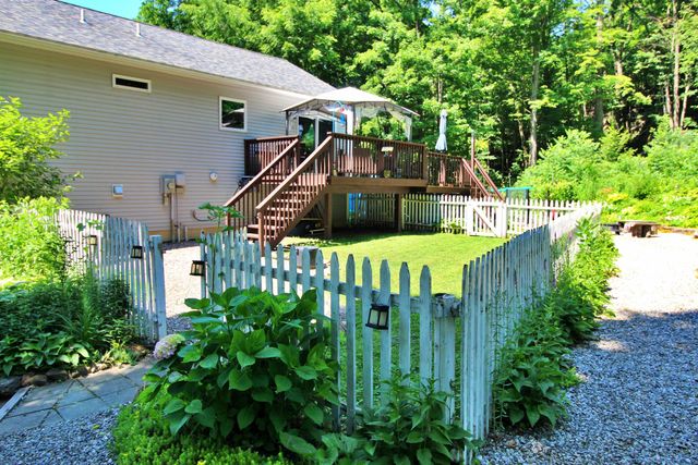 387 St. Albans Road, Swanton, VT 05488