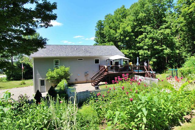 387 St. Albans Road, Swanton, VT 05488