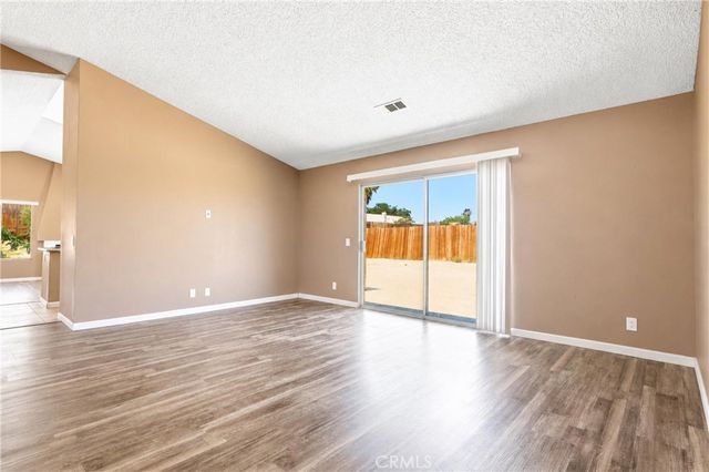 13368 Desert Primrose, Victorville, CA 92392