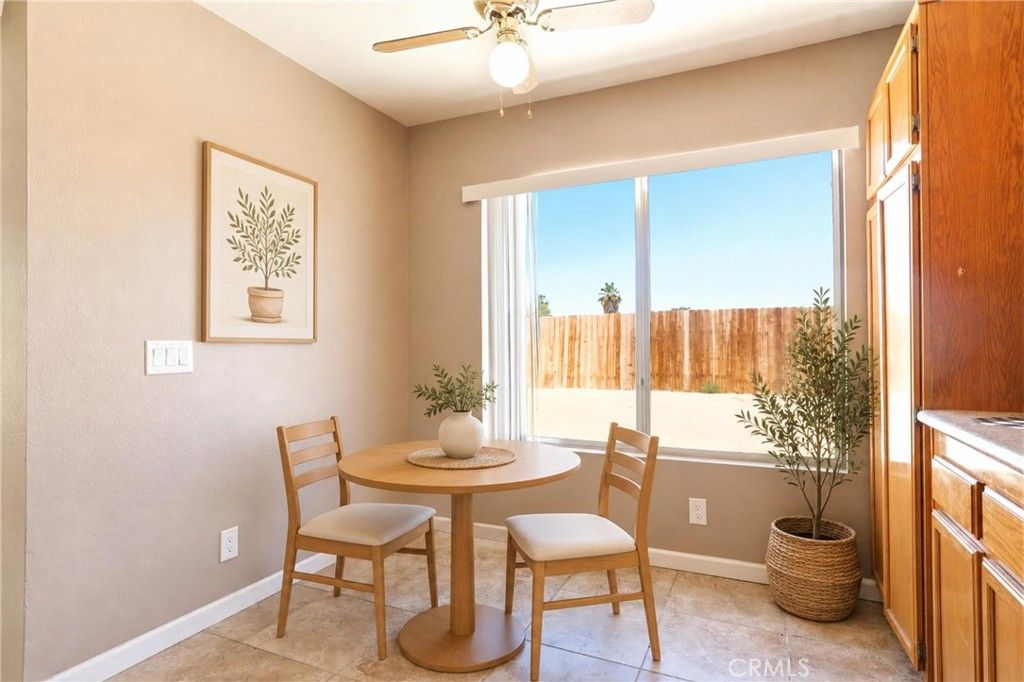 Image 11 of property listing at 13368 Desert Primrose, Victorville, CA 92392