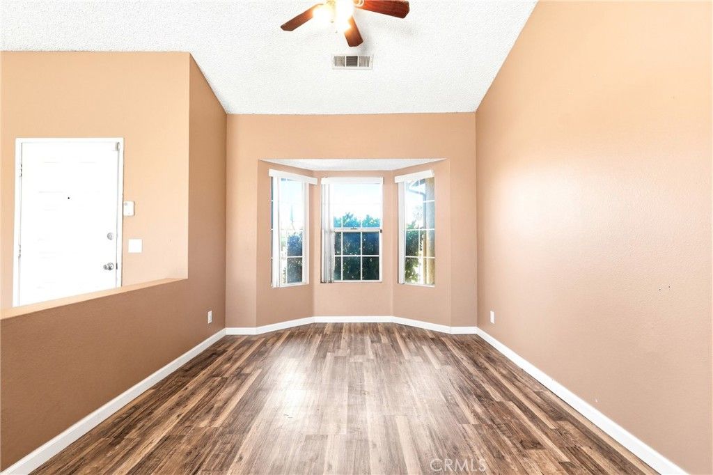 Image 15 of property listing at 13368 Desert Primrose, Victorville, CA 92392