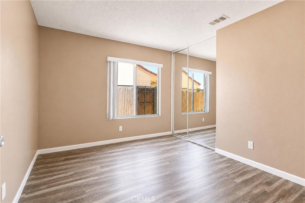 Image 18 of property listing at 13368 Desert Primrose, Victorville, CA 92392