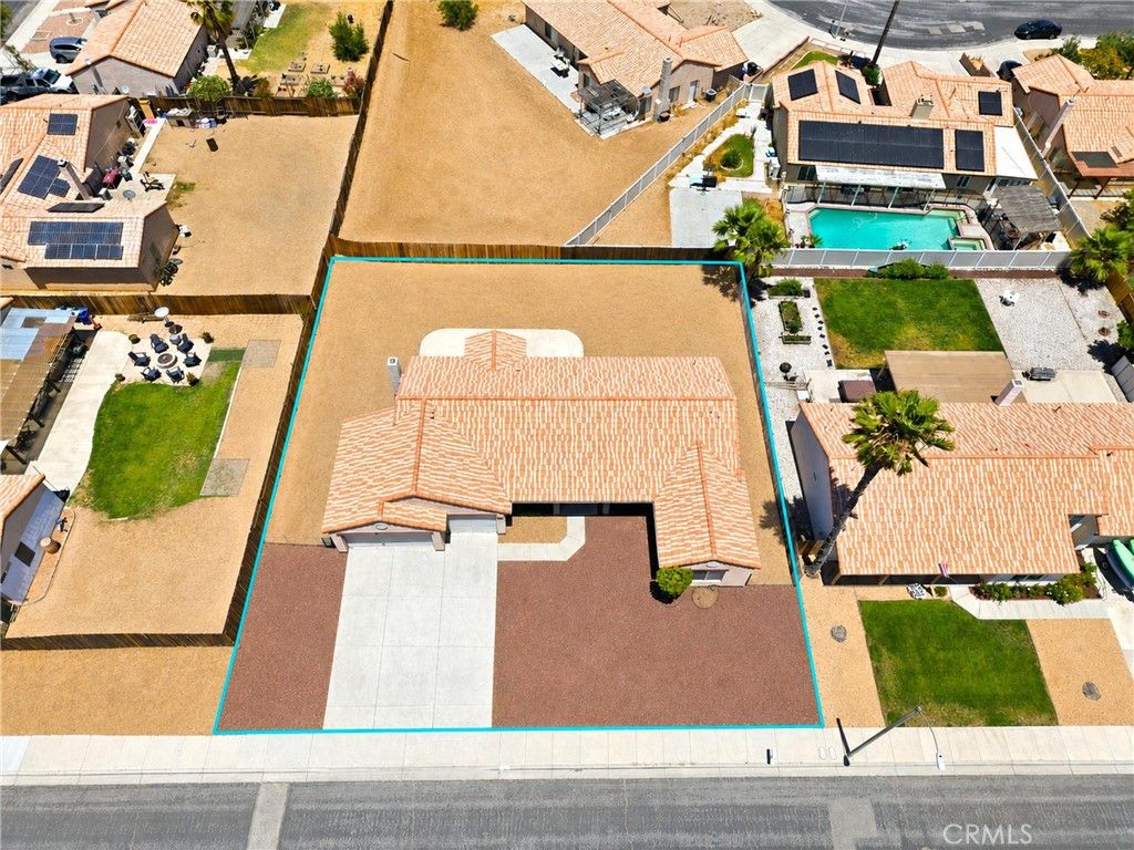 Image 25 of property listing at 13368 Desert Primrose, Victorville, CA 92392