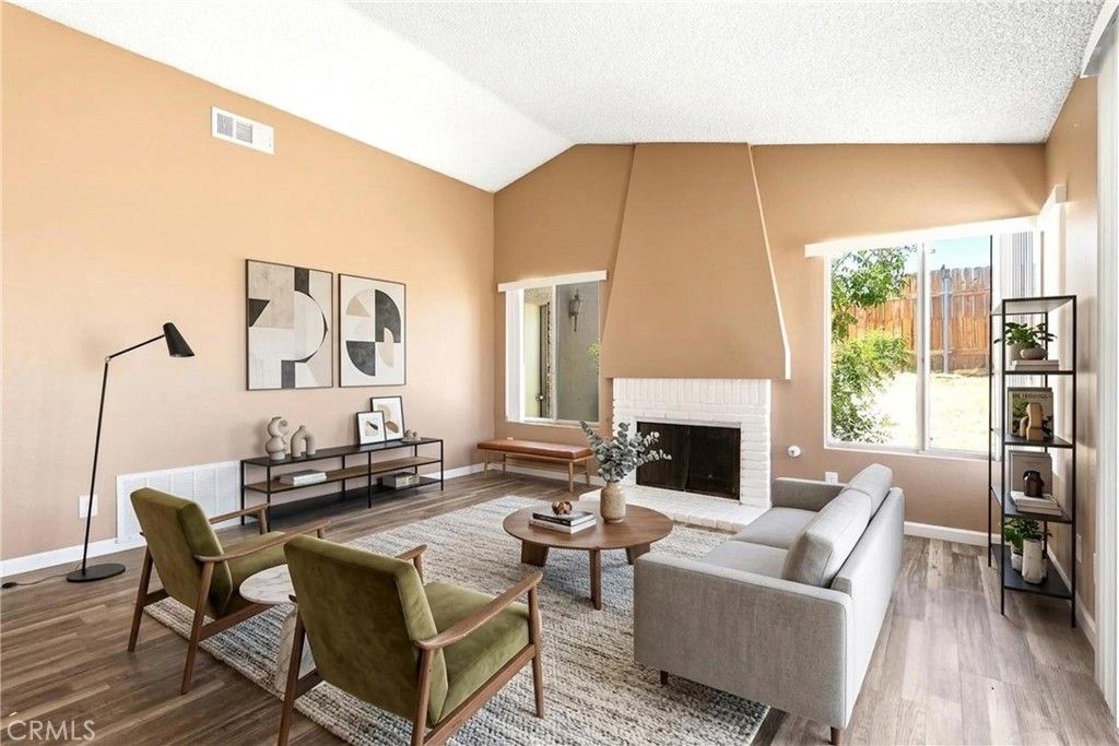 Image 28 of property listing at 13368 Desert Primrose, Victorville, CA 92392