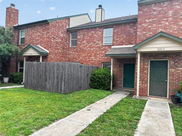3211 Roundtree Lane, Garland, TX 75044