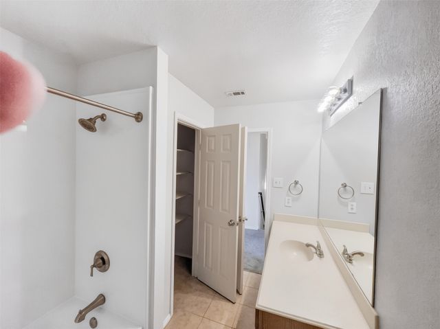 3211 Roundtree Lane, Garland, TX 75044