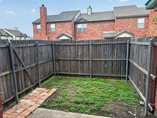 3211 Roundtree Lane, Garland, TX 75044