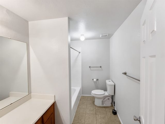 3211 Roundtree Lane, Garland, TX 75044