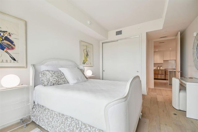 1020 SUNSET POINT ROAD 111, Clearwater, FL 33755