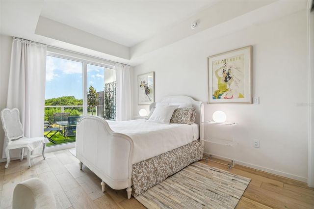 1020 SUNSET POINT ROAD 111, Clearwater, FL 33755