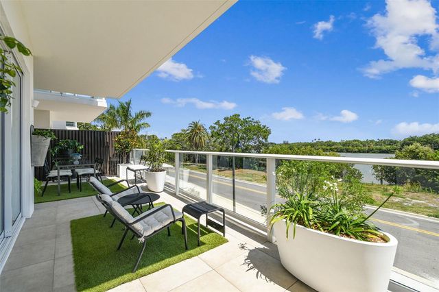 1020 SUNSET POINT ROAD 111, Clearwater, FL 33755