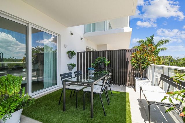 1020 SUNSET POINT ROAD 111, Clearwater, FL 33755