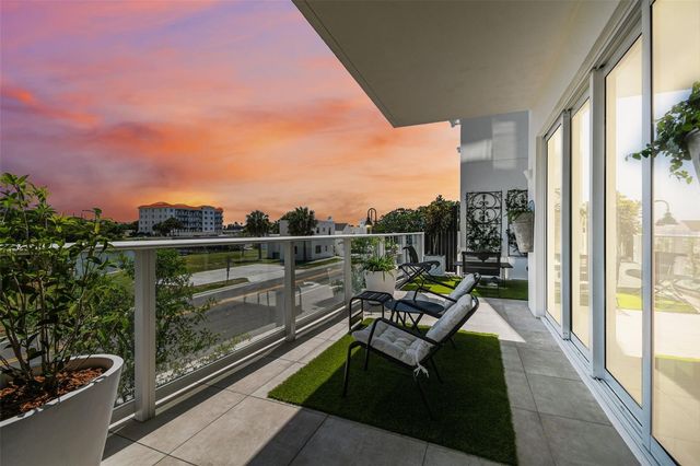 1020 SUNSET POINT ROAD 111, Clearwater, FL 33755