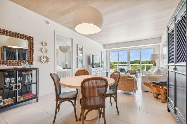 1020 SUNSET POINT ROAD 111, Clearwater, FL 33755