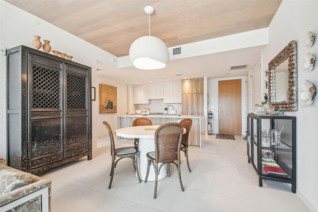 1020 SUNSET POINT ROAD 111, Clearwater, FL 33755