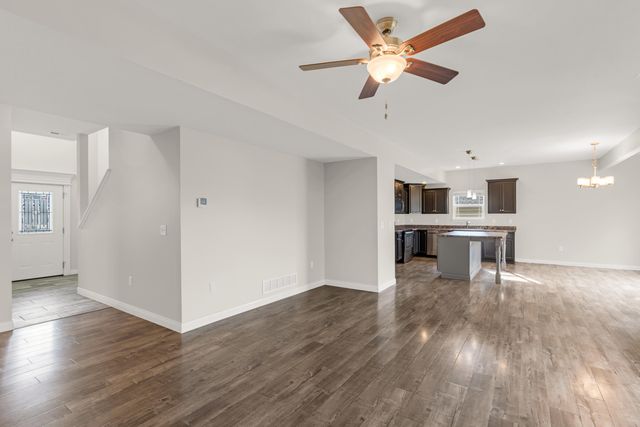 3504 DELWOOD DR, Columbia, MO 65202