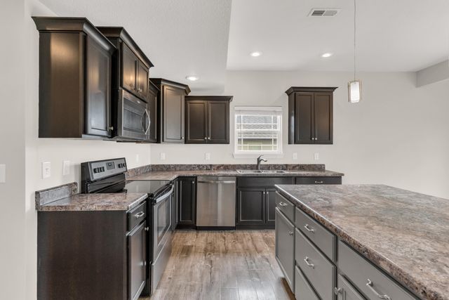 3504 DELWOOD DR, Columbia, MO 65202
