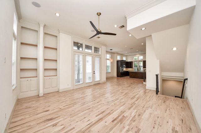 3229 Maxroy Street, Houston, TX 77008