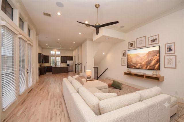 3229 Maxroy Street, Houston, TX 77008