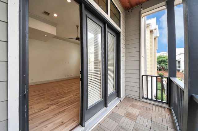 3229 Maxroy Street, Houston, TX 77008