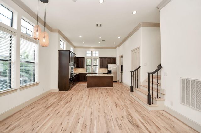 3229 Maxroy Street, Houston, TX 77008