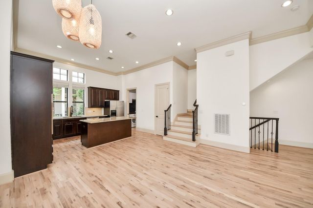 3229 Maxroy Street, Houston, TX 77008