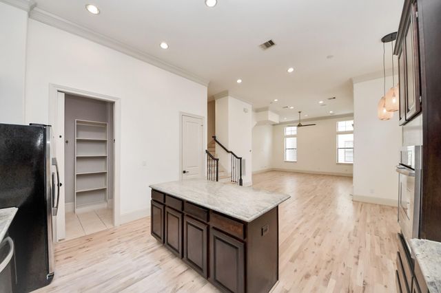 3229 Maxroy Street, Houston, TX 77008