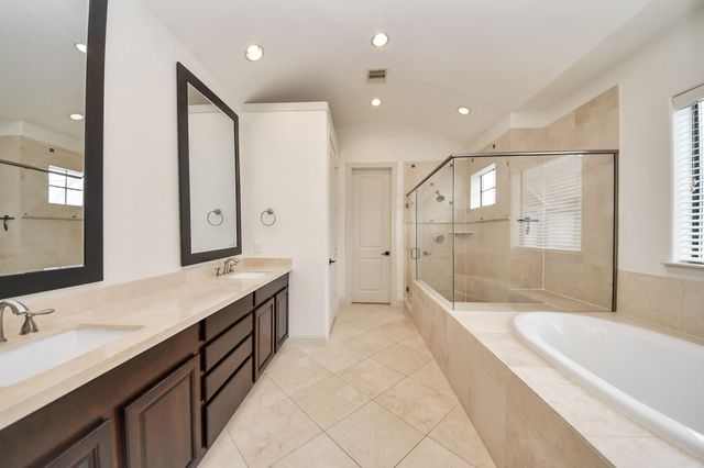 3229 Maxroy Street, Houston, TX 77008