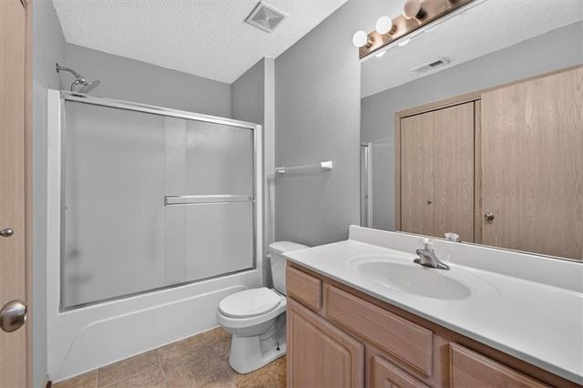 3529 NE Austin Drive, Lee's Summit, MO 64064