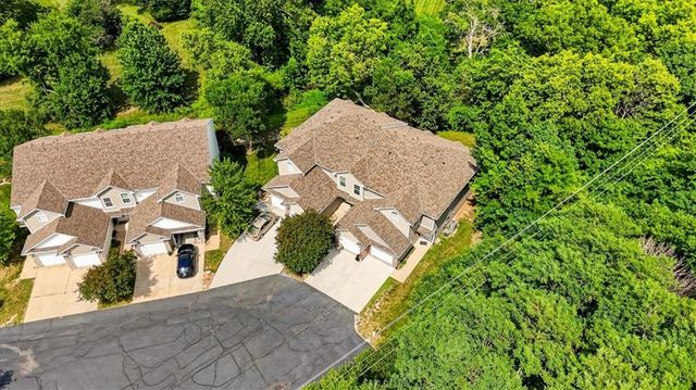 3529 NE Austin Drive, Lee's Summit, MO 64064