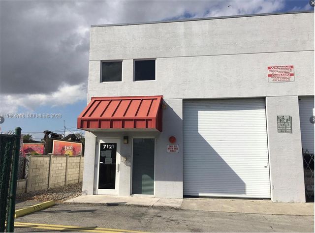 7121 SW 43 St, Miami, FL 33155