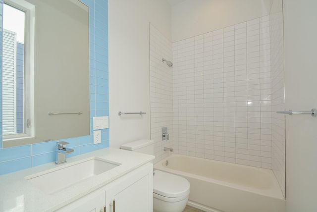 1905 Oakdale Street, Houston, TX 77004