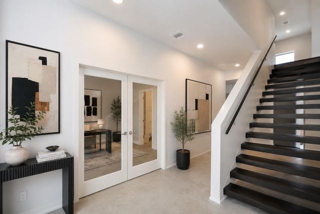1905 Oakdale Street, Houston, TX 77004