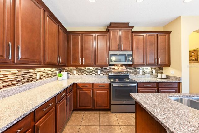 2651 CEDAR CREST DRIVE, Apopka, FL 32712