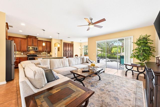 2651 CEDAR CREST DRIVE, Apopka, FL 32712