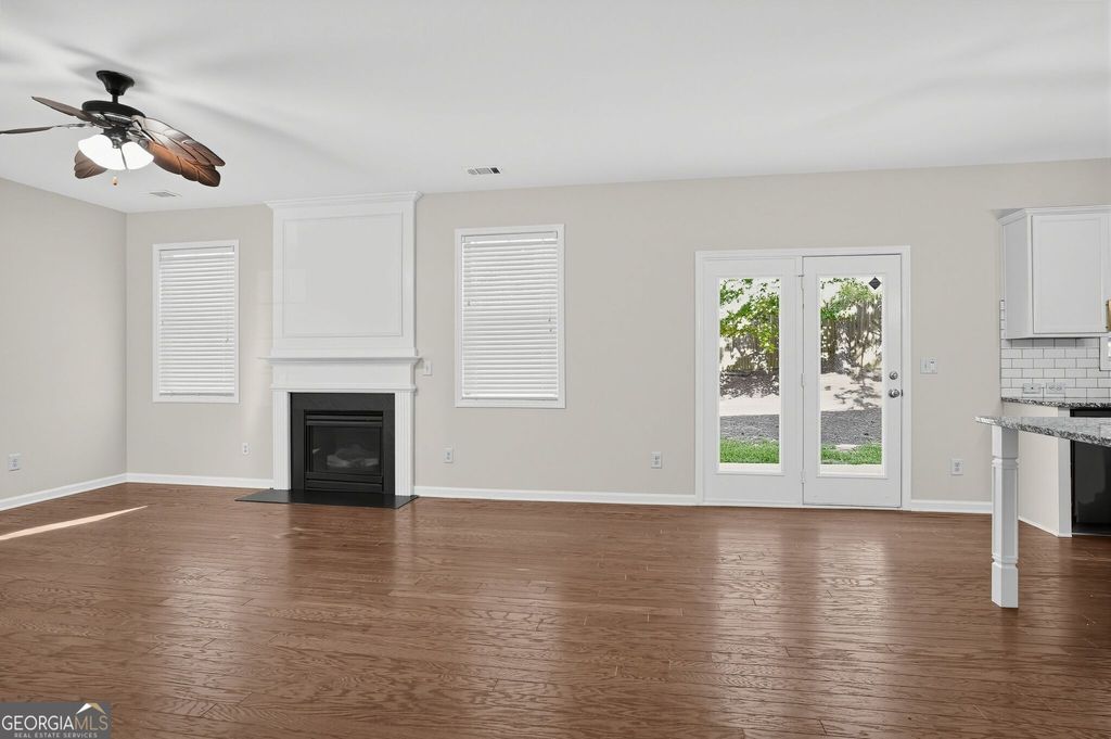 541 Collingsworth Lane, Lawrenceville, GA 30043 — photo 4
