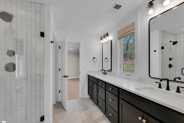 19 Arrow Head Road, Greenville, SC 29609