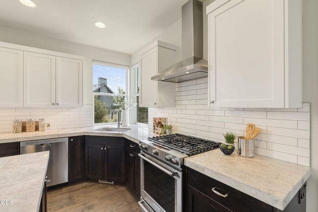 20693 SE Cougar Peak Drive, Bend, OR 97702