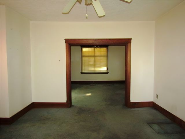 230 Mckinley St, Knoxville, PA 15210