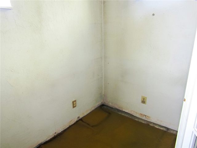 230 Mckinley St, Knoxville, PA 15210