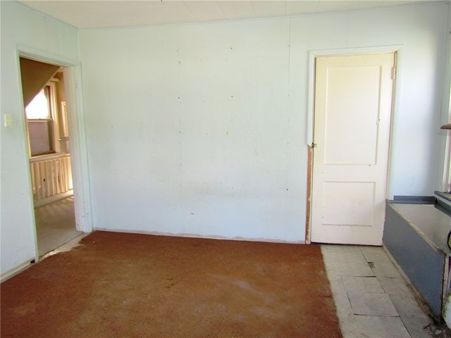 230 Mckinley St, Knoxville, PA 15210
