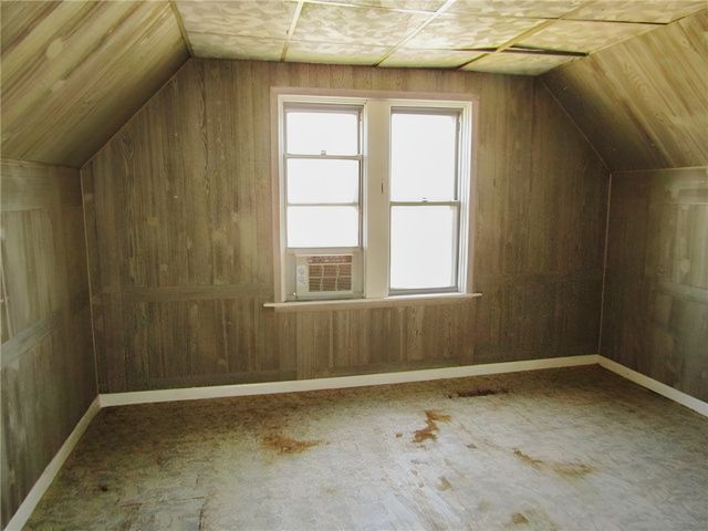 230 Mckinley St, Knoxville, PA 15210